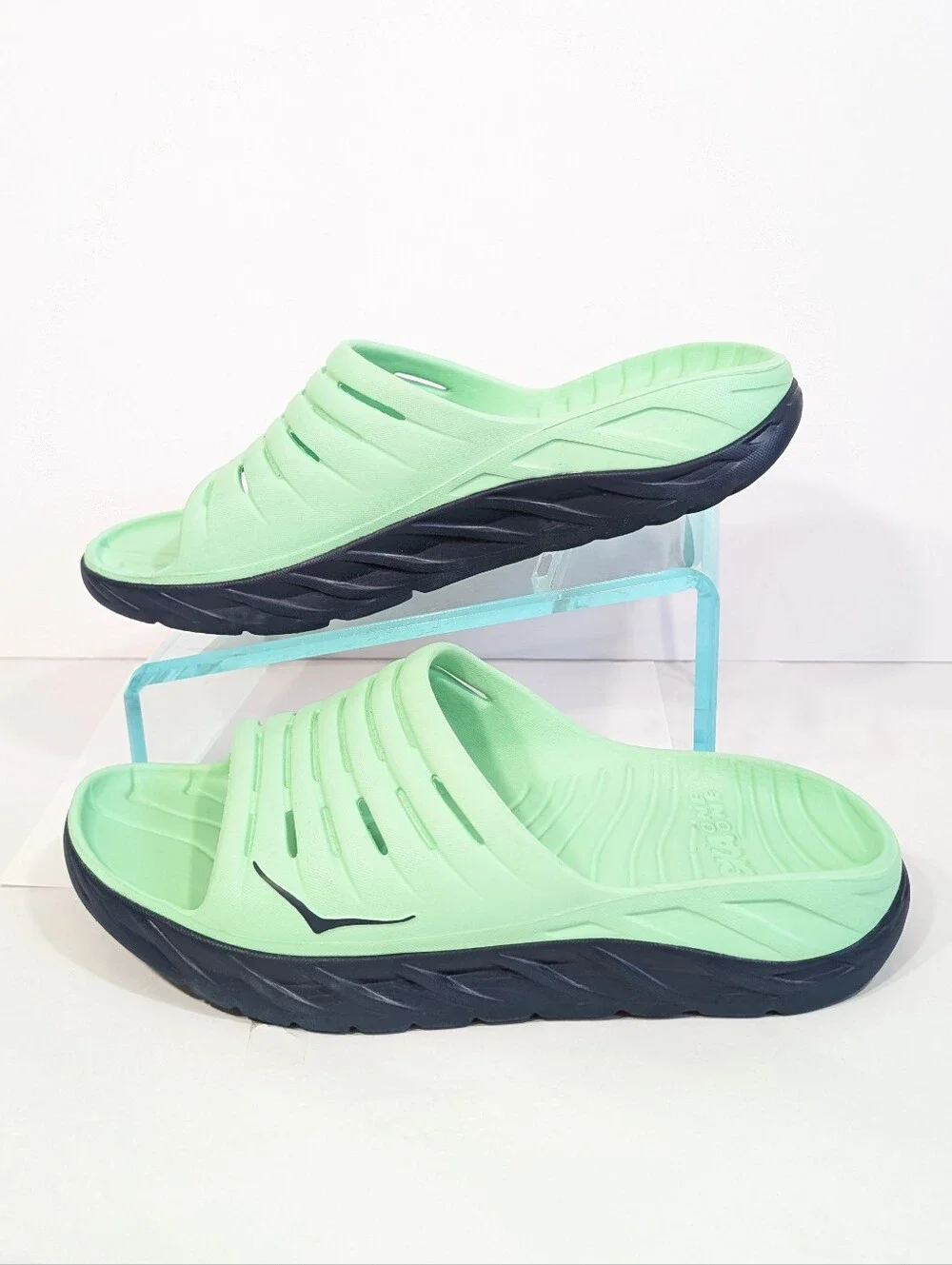 Hoka Ora Recovery Slides sz 12 Men Sandals Gym Shoes ash green beach pool